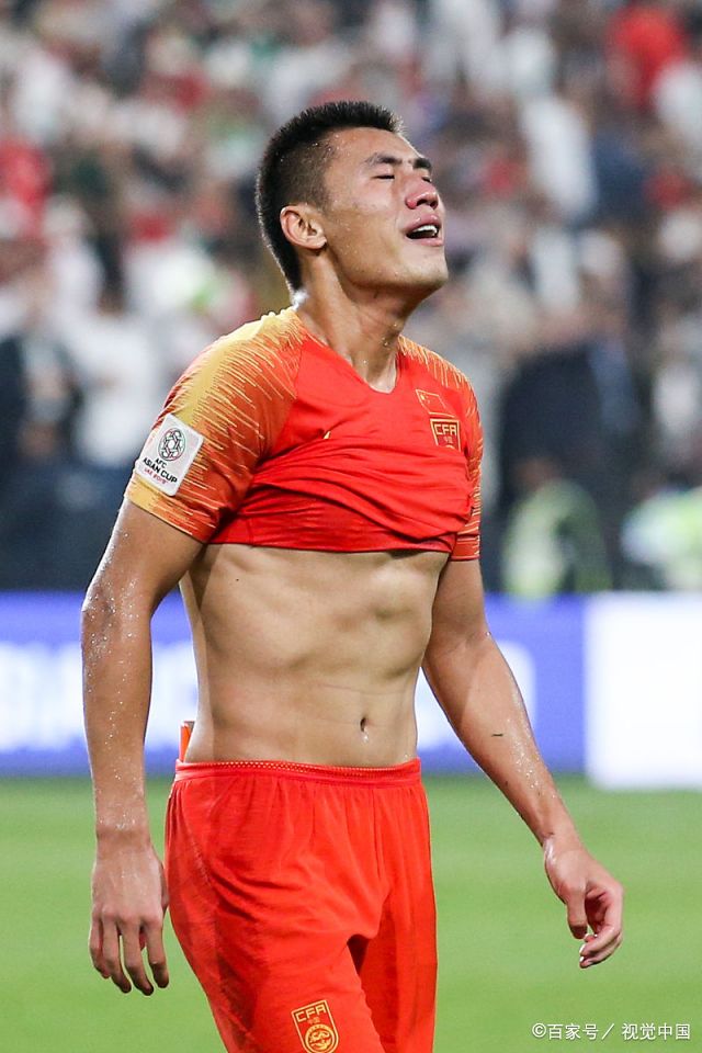 2019阿联酋亚洲杯1/4决赛:中国0-3伊朗 张呈栋伤心痛哭